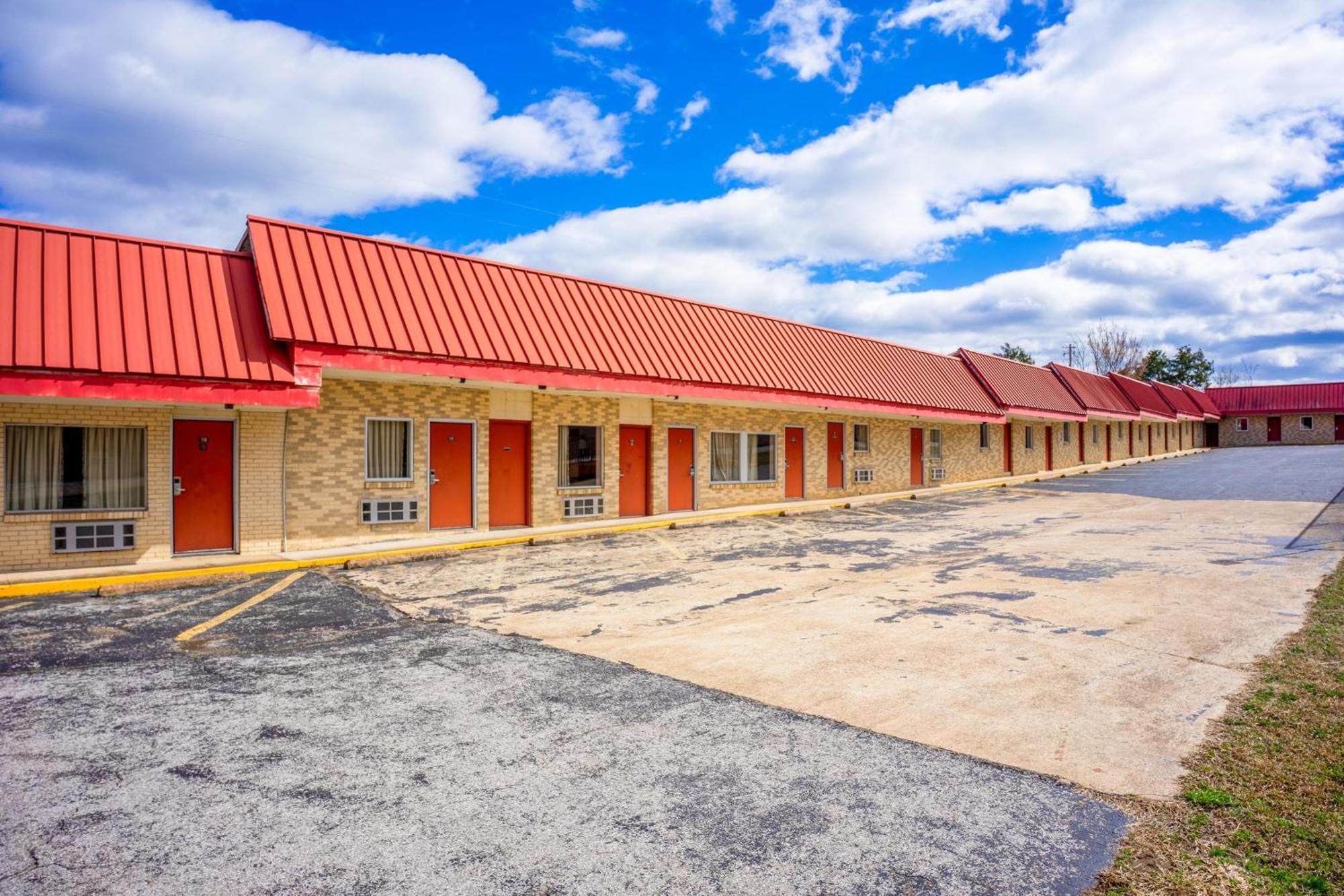 Motel Ozark Junction Mountain View By Oyo Esterno foto