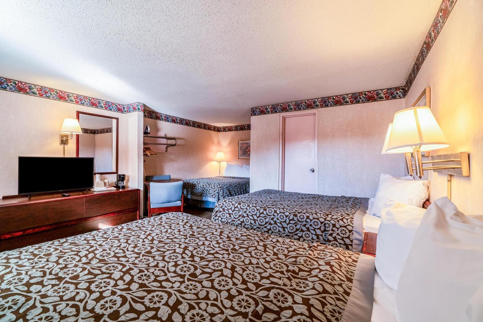 Motel Ozark Junction Mountain View By Oyo Esterno foto