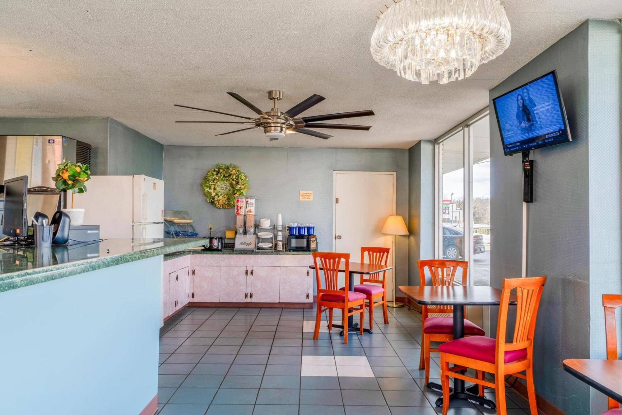 Motel Ozark Junction Mountain View By Oyo Esterno foto