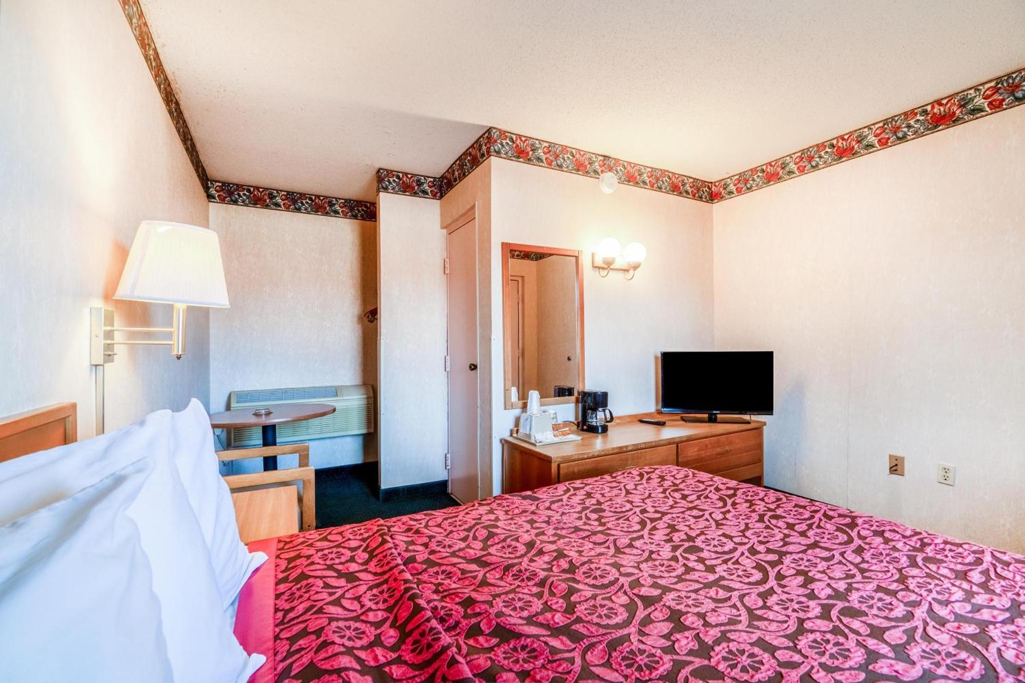 Motel Ozark Junction Mountain View By Oyo Esterno foto